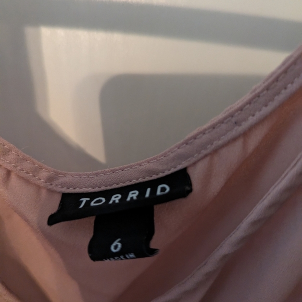 Torrid Size 6 Blush Pink Top